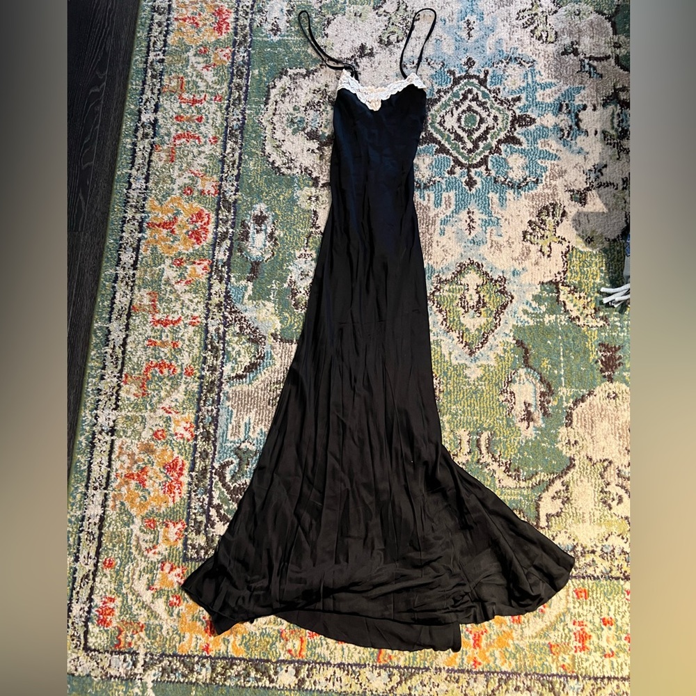 VRG Grl NWT Midi Dress